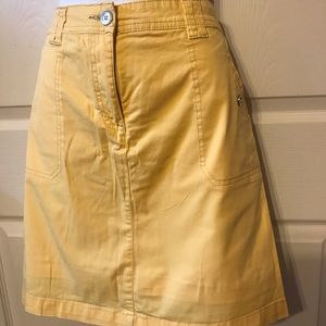 Karen Scott skirt with short yellow size10 stretch
